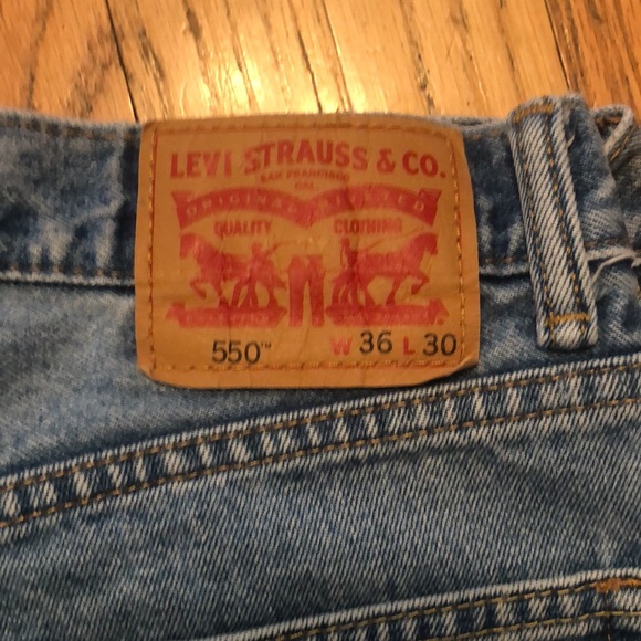Levi’s 550 relaxed fit jeans, size 36 x 30 - Picture 2 of 4